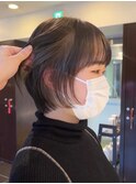 ころんと収まるショートボブ