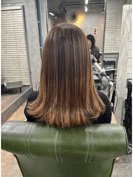 アポロ 横浜駅店(apollo) レイヤーボブハイライトブリーチレイヤーハイトーングレージュ