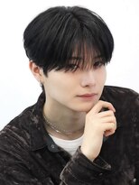 エイド 渋谷(aid)&nbsp;シースルーマッシュ黒髪ダウンパーマメンズライクツーブロック