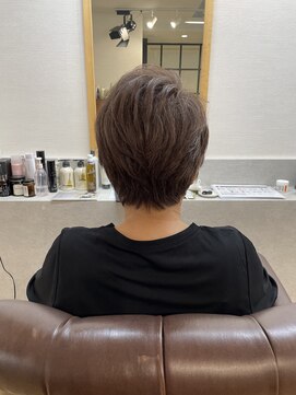 インビテーション(invitation) 癖毛収まるショートヘア