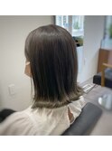 切りっぱなし外ハネスタイル