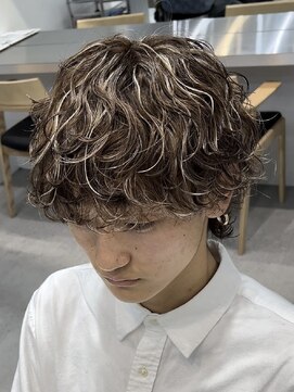 フィフス 大分(fifth) 大分ミニウルフ波巻きスパイラルパーマブラウンカラーハイライト