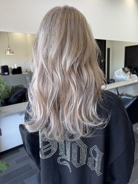 アウラシザーワークス(Aura scissors works) ホワイトベージュ