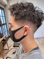 エフエム 明大前(FM)&nbsp;ソフトツーブロック/刈り上げ/センターパート/ツイスト/ビジネス