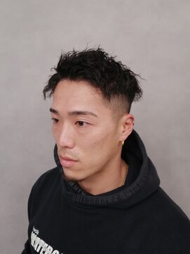 ソアー 新大阪(SOAR) 刈り上げツーブロックアップバングツイストパーマ【新大阪】