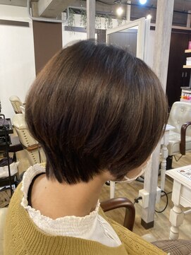 ラシクベル(Lashiku Belle) ボブレイヤー