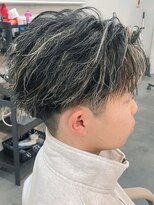 バース バイ ハピネス(BIRTH by happiness) 奈良men'sフェザーショートフェザーパーマホワイトメッシュ