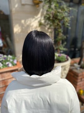 ピュア ポイント 和光店(PURE POINT) 切りっぱなしボブ/暗髪カラー