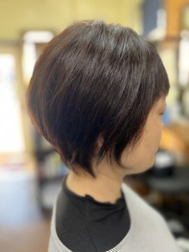 レヴィゼ ナチュラルショートボブハイレイヤーウルフ