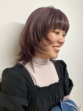 ヌビラ(Nubira) レイヤーカットミディアムヘア/ピンクブラウン/西千葉