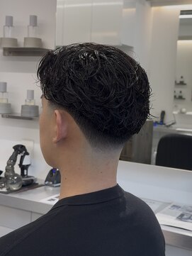 グルーマーズクレッジ 渋谷店(GROOMER/S CREDGE) テーパーフェードラルフカール
