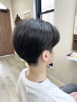 モアニ(MOANI)&nbsp;センターパート×ツーブロ