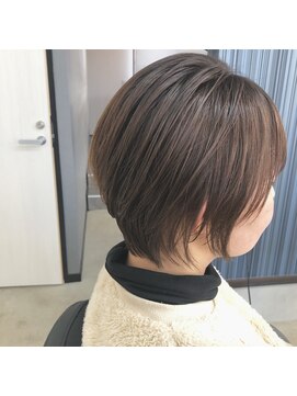 アンドヘアー(AND HAIR) ふんわりショートボブ