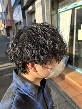 ジーク(Zeek) 波打ちスパイラルパーマ