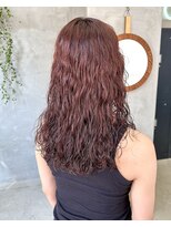 テトヘアー(teto hair) レッドピンク　ロングウェーブパーマ　くるくる　スパイラル