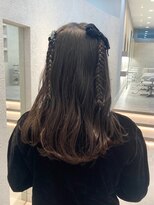 ヴィサージュアクト(VISAGE a.c.t)&nbsp;三つ編みアレンジ