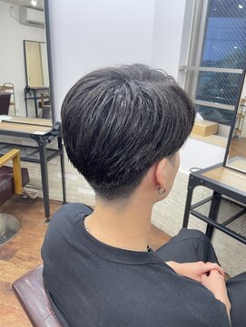 メルシー トータル ブランディング サロン(merci TOTAL BRANDING SALON) メンズ アップバングショート