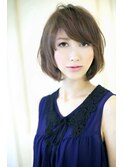 バッサリ小顔ショートボブ