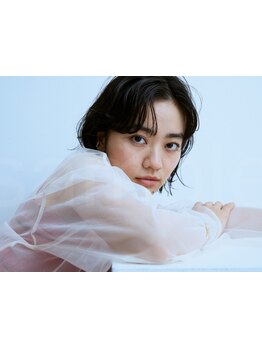 《染めるたび、髪が整う実感》上質な白髪染め髪質改善カラーで、艶と柔らかさをあなたに