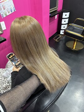 ドール(Doll) ash beige