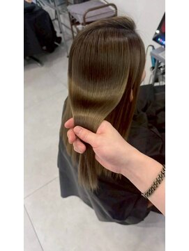 シェノン 西梅田(CHAINON) 髪質改善/縮毛矯正/レイヤーカット/くびれヘア/西梅田