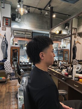 カムレイドフォーライフ(COMRADE 4 LIFE) マレットヘアー　MULLET 人とは被らないお洒落　担当松尾