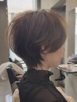 ビュートヨナカ(VIEW TOYONAKA)&nbsp;30代/小顔カット/コンパクトショート/オリーブグレージュ/豊中