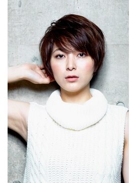 トロワエピ 表参道(Trois epis) 小顔アンニュイカールショート【Trois　eｐis表参道　美容院】