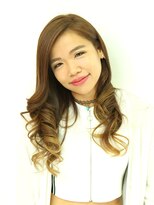 ダブル(DaBlu)&nbsp;華やかガーリーカール　（駒込ダブル）