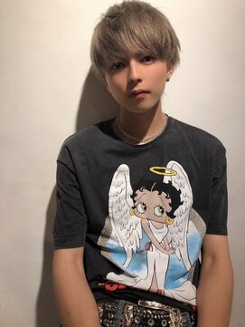 エイド 本店(aid) グレージュ　シルバー　ケアブリーチ　ウルフ