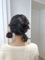 アピッシュ(apish 並木通り)&nbsp;崩れないツインアレンジ♪