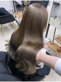 オリーブグレージュ