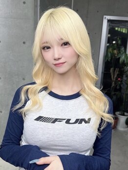 ダンク(DUNK)の写真/【学生限定カット+全体ブリーチ＋全体カラー】学生さんに嬉しい限定クーポン多数ご用意！要CHECK★