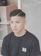 プロ バーバーショップ(PRO BARBER SHOP) ハードパートスキンフェード