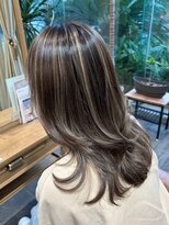 ヴォアソルヂェガーデン(Voasorte GARDEN)&nbsp;【Voasorte  GARDEN】ハイライトカラー☆