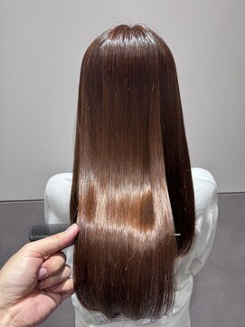 サロウィン 広島(SALOWIN) ★髪質改善イメチェン美髪モテ髪愛されうる艶ストレートロング