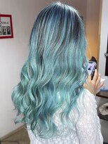 ブレイズヘアー(BLAZEhair)&nbsp;【透明感カラー】ターコイズブルーバレイヤージュ×ブリーチ２回