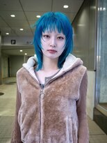 ギークス(GEEKS) 【GEEKS渋谷】ターコイズブルー/ウルフ/ミディアムレイヤー/小顔