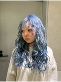アイスブルー×パーマ風スタイル