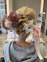 ニューヨーク ニューヨーク マザーズ イオン四條畷店(NYNY Mothers) 飾りがメインまとめ髪