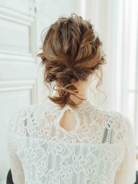 ヘアアンドリラクゼーション シャッセ(Hair&Relaxation SASE) ねじり編み下ろしスタイル