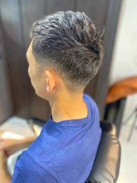 バーバーバー 四谷(BARBER-BAR) 大人の刈り上げスタイル