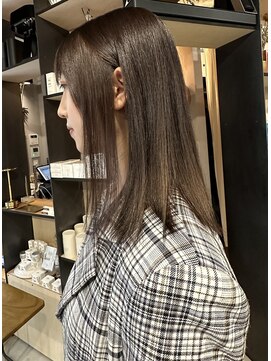 シュウ(SHU) 艶ミディアムヘアー☆彡