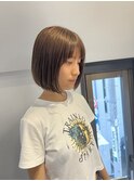 内巻きボブ レイヤーボブ ミニボブ オリーブベージュ