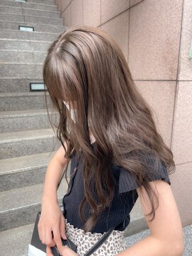 ロマリア(Lomalia) 【Lomalia表参道】ブリーチなしグレージュシアーカラー