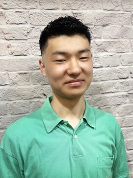 グレイスフル バーバープラチナム 六本木店(Graceful Barber platinum) メンズ/スキンフェード/刈り上げ/ショート/清潔/ビズヘア