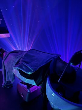 ホワイト ザ トータルビューティー(WHITE The Total Beauty) 頭浸浴