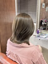 ヘアメイク アンフィ(amphi)&nbsp;ベージュくびれミディ～..~*＊.