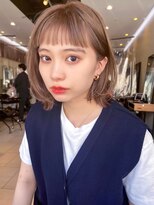 ラフ フロム ガーデン(Laf from GARDEN)&nbsp;ホワイトグレージュ/ミニウルフ/レイヤーカット/韓国風/ブリーチ