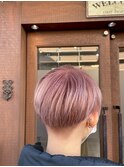 ハイトーンカラートツーブロック刈り上げアップバング短髪